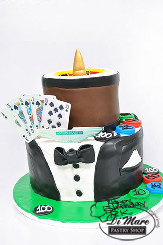 Love Gambling? This two tier fondant casino inspired cake would be perfect for you!