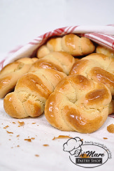 Traditional Italian egg biscotti