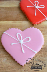 Simple & sweet, our iced cookies are an ideal treat!
