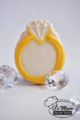 Probably one of the most delicious rings you could ever give someone, and it&rsquo;s pretty nice looking too!