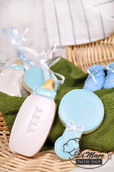 Iced baby shower cookies