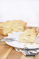Traditional Plain Pastiera (Italian Cheesecake)