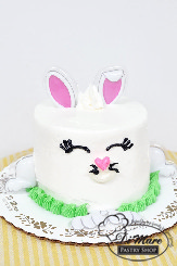 Round fondant bunny cake